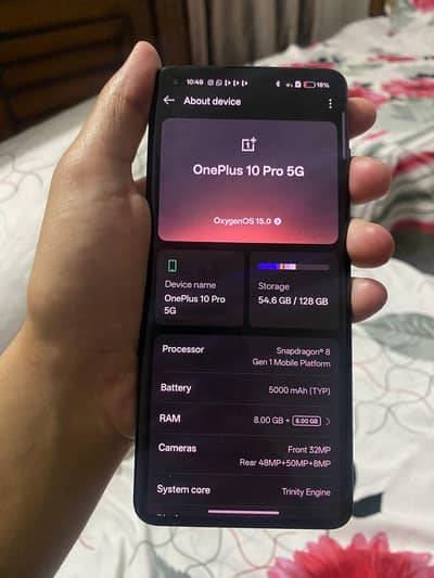 One Plus 10 Pro just little shade jo visible ni hota