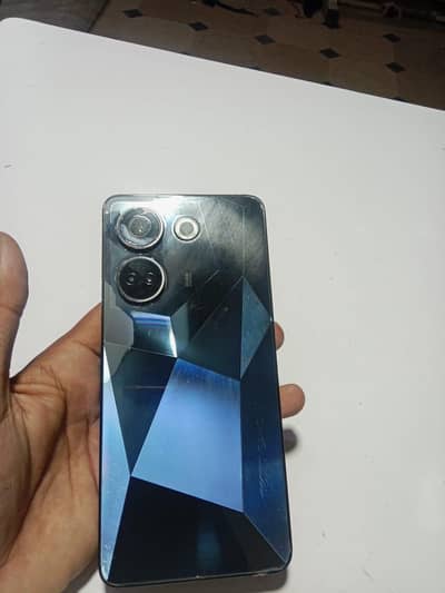 Tecno CAMON 20