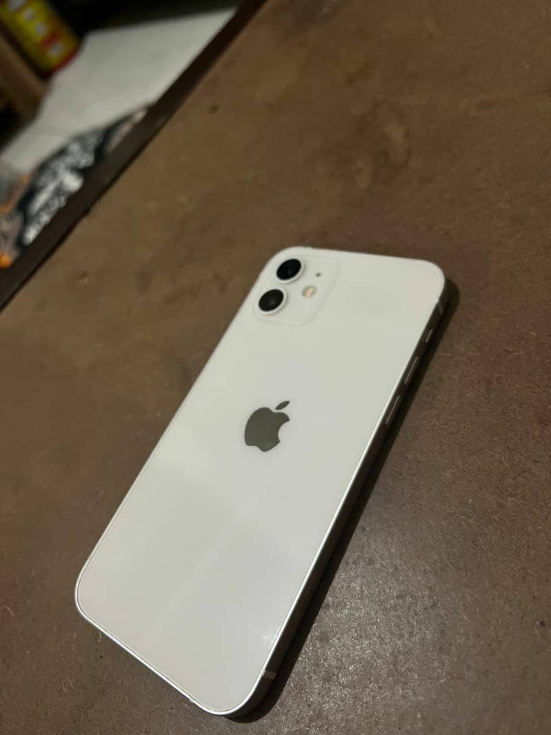 Apple iPhone 12 0