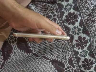 Apple iPhone 8