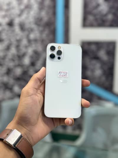 Apple iPhone 12 Pro