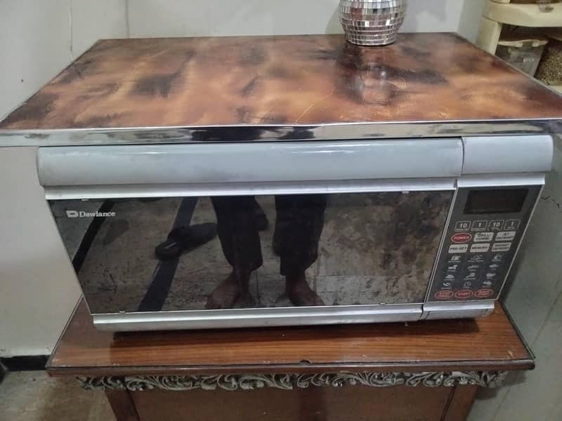 Dawlance microwave 4
