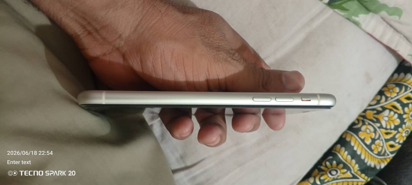 Apple iPhone 11 2
