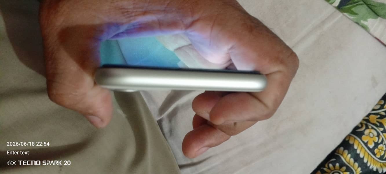 Apple iPhone 11 3