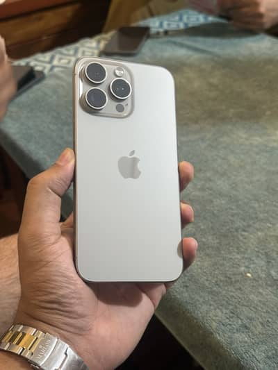 Apple iPhone 15 Pro Max