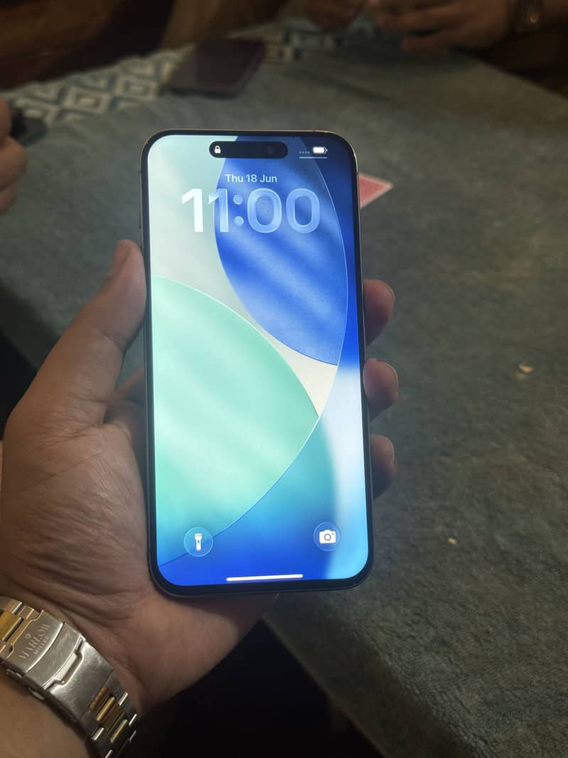 Apple iPhone 15 Pro Max 5