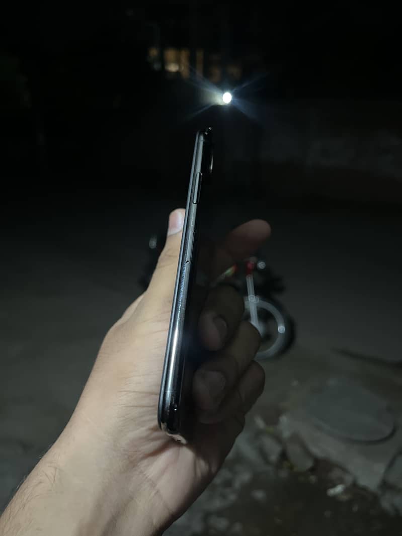 Apple iPhone X 1