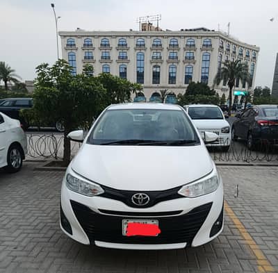 Toyota Yaris GLI 1.3 MT