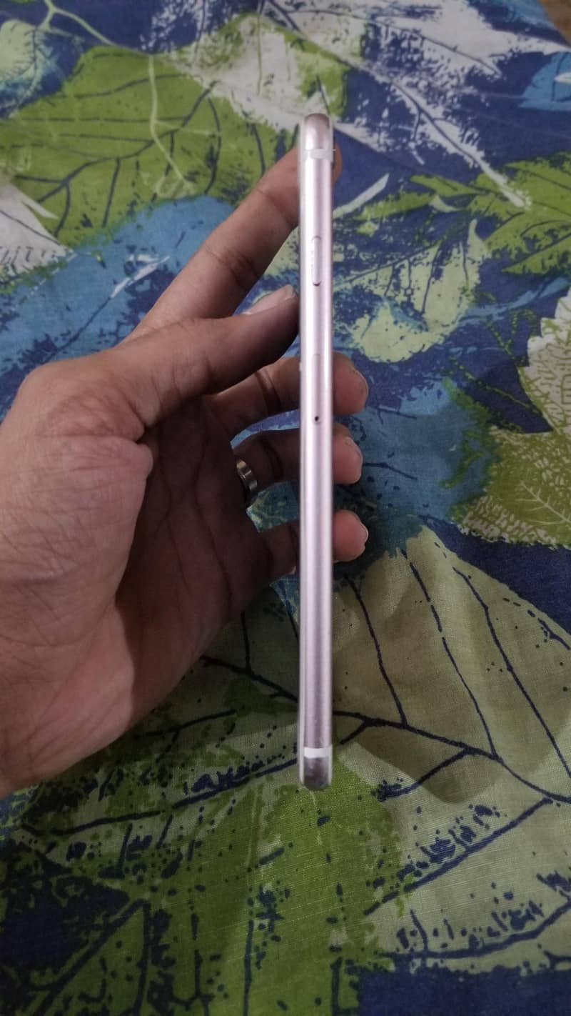 Apple iPhone 6S Plus 3