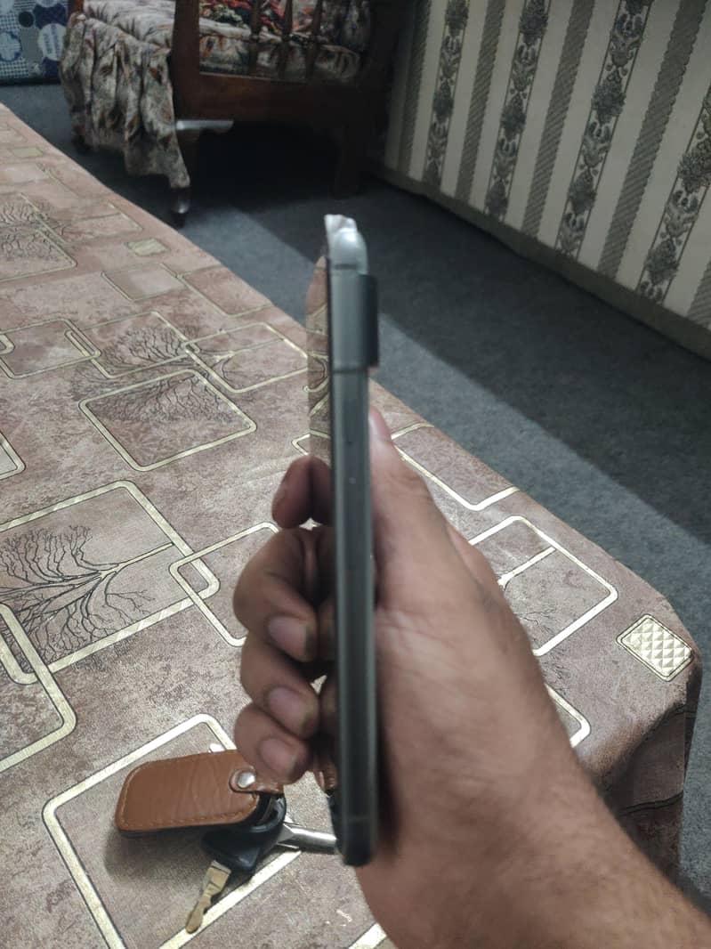 Google Pixel 8 3