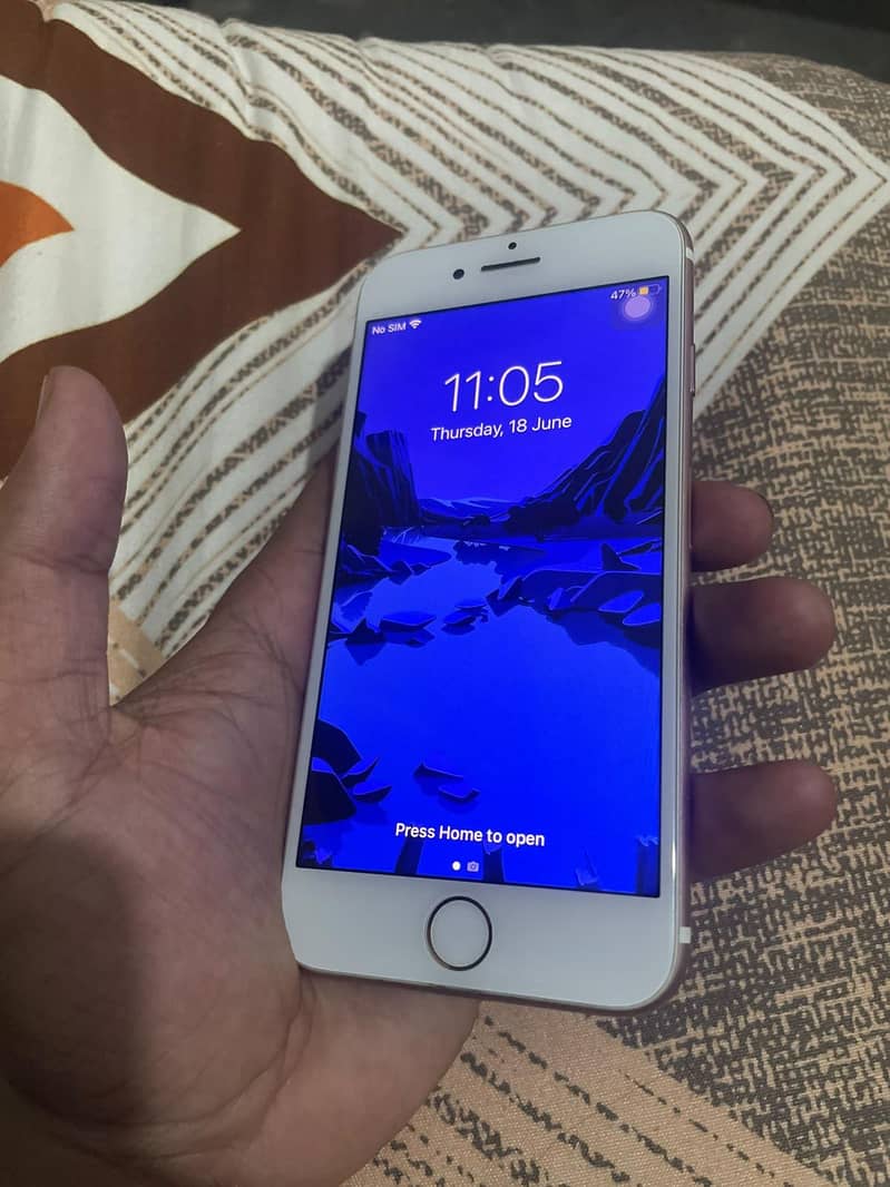 Apple iPhone 7 2