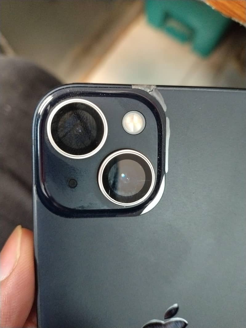 Apple iPhone 13 2