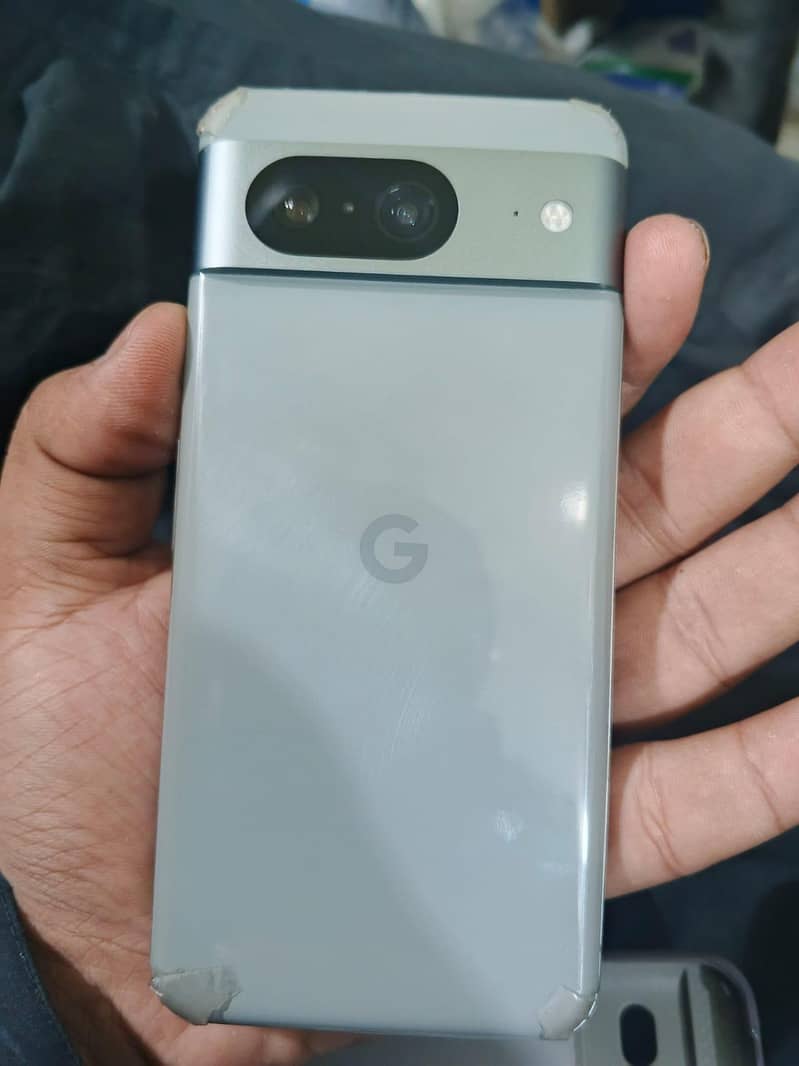 Google Pixel 8 1