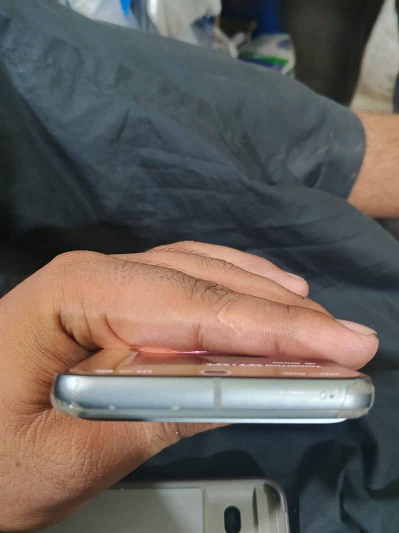 Google Pixel 8 3