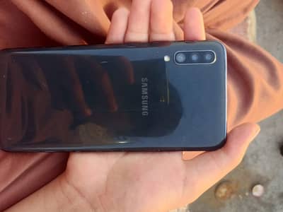 Samsung Mobile A70
