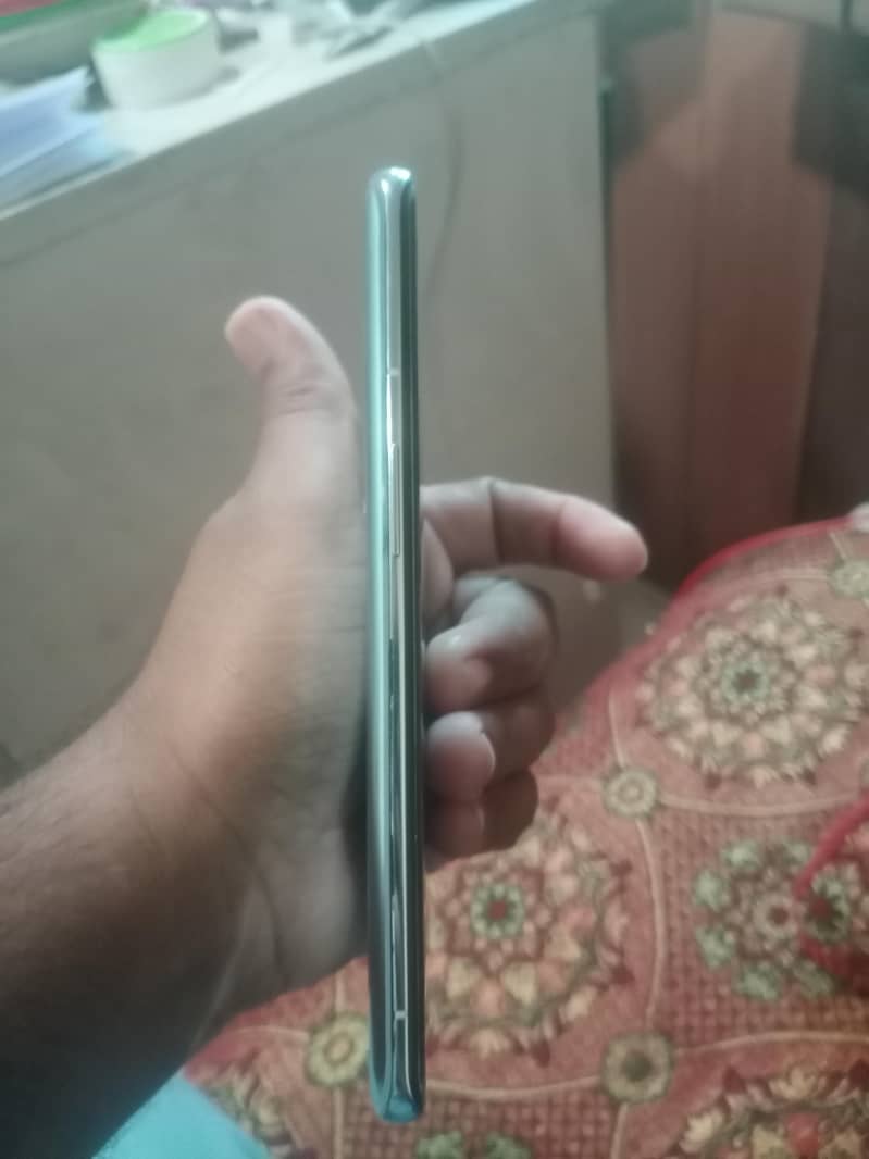 One Plus 9 Pro 4