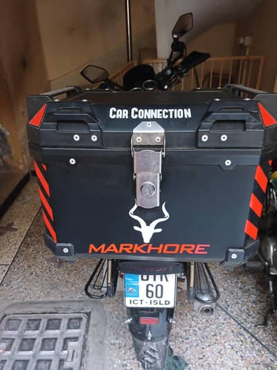 tail box. exhusat. xandu beam. fog lights.