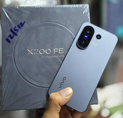 Vivo X200FE