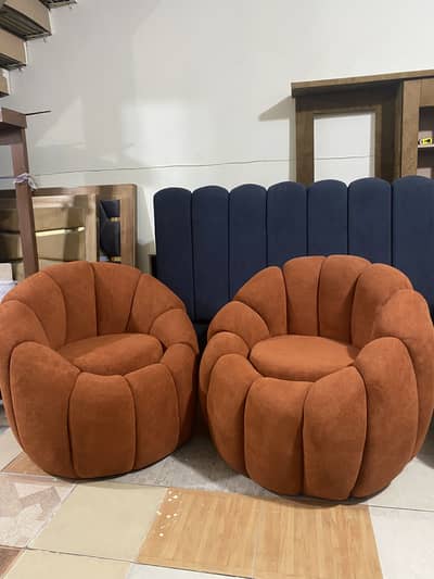 Curve chairs