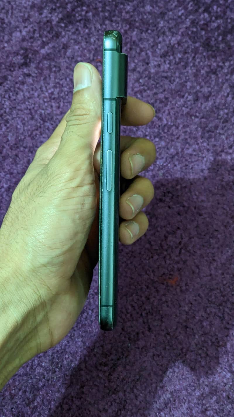 Google Pixel 8 5