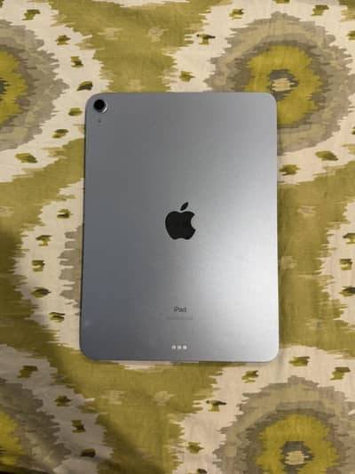 iPad Air 4th gen (Excellent condition)