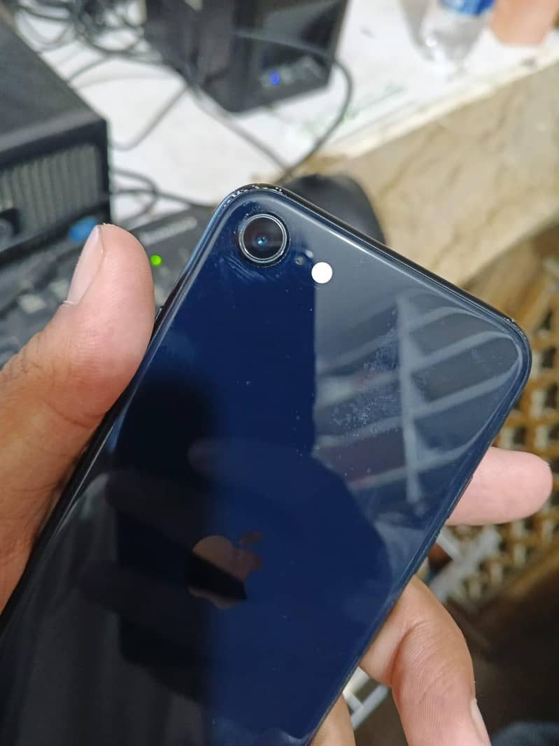 iphone se 3 0