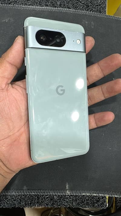Google Pixel 8