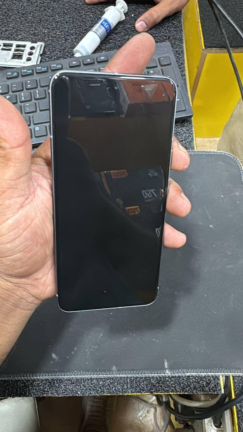 Google Pixel 8 1