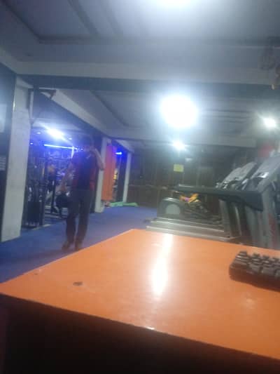 need female gym trainer for ladies time
