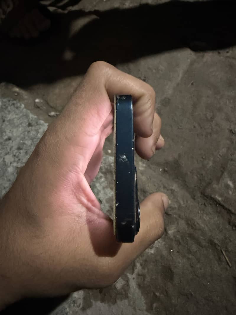 iPhone 13 mini 3