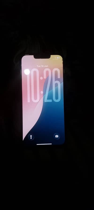 Apple iPhone 13