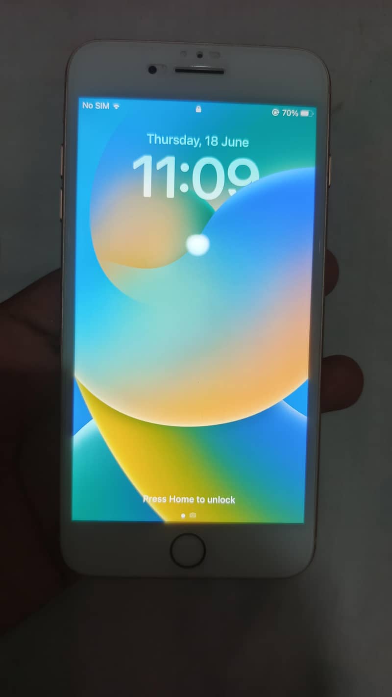 Apple iPhone 8 Plus 2