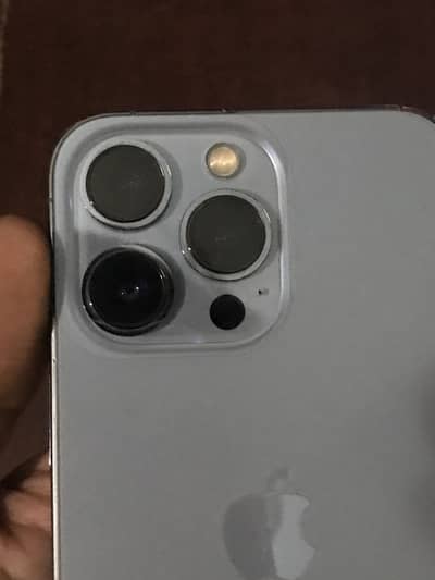 Apple iPhone 13 Pro