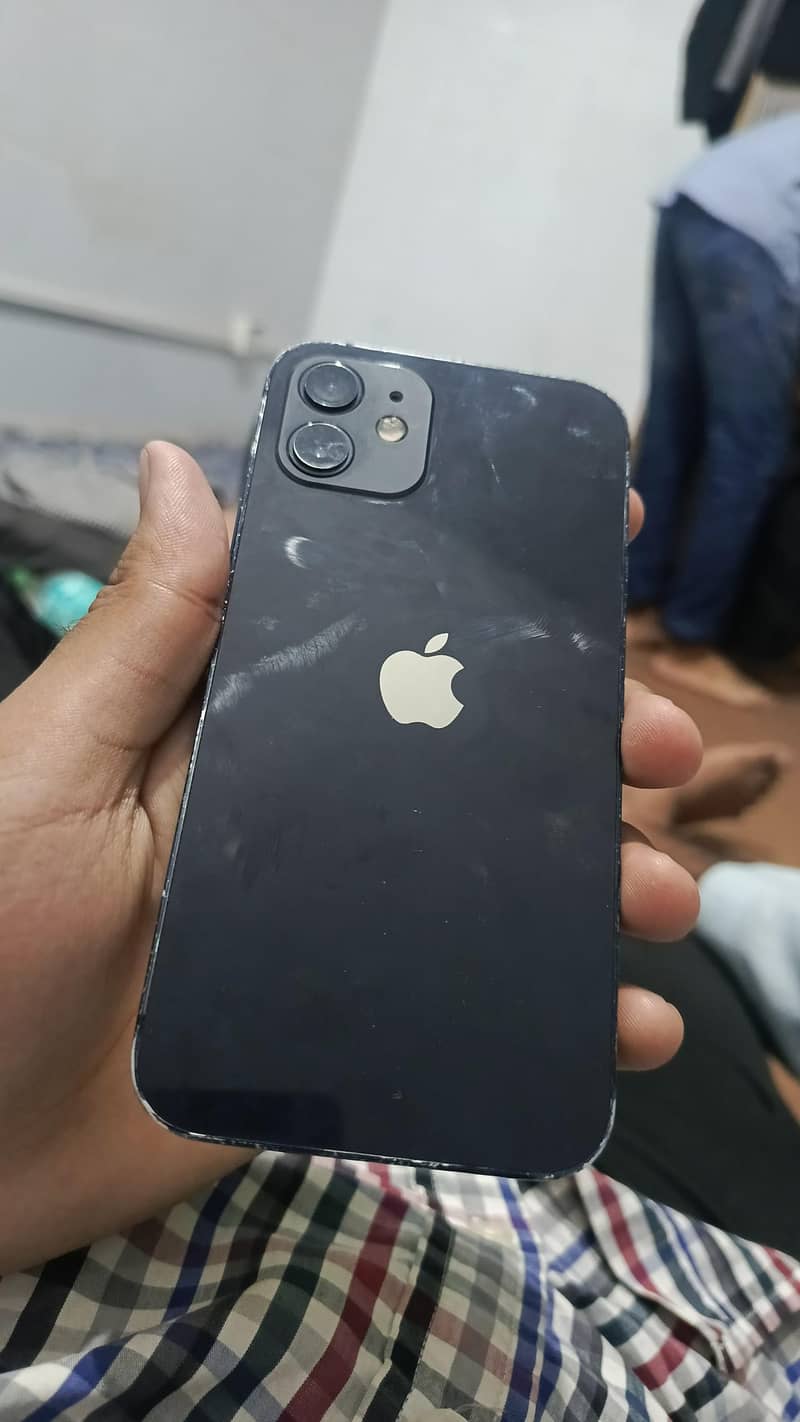 Apple iPhone 12 1