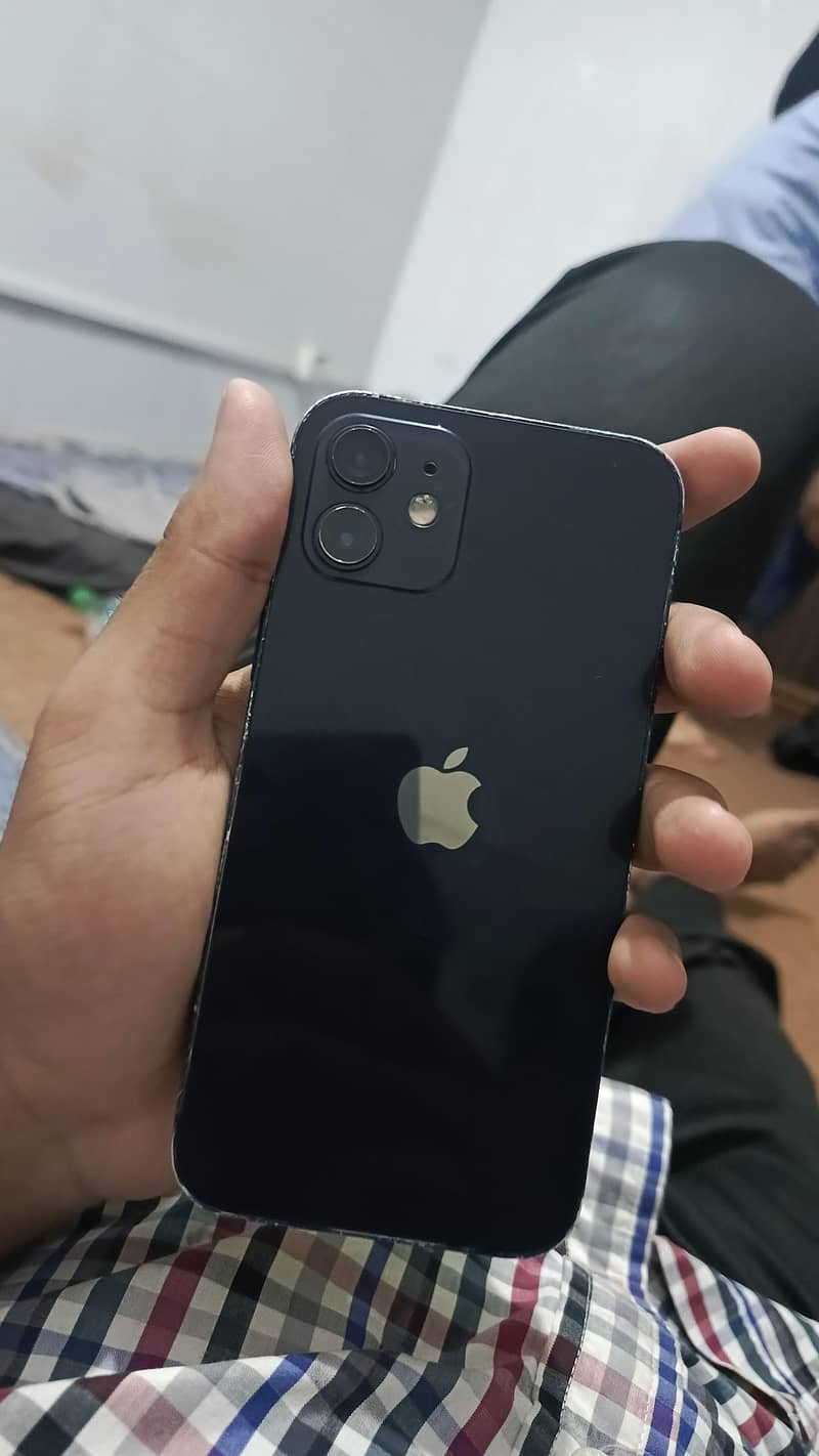 Apple iPhone 12 6