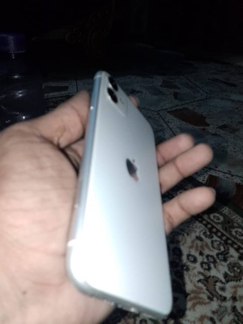 Apple iPhone 11 1