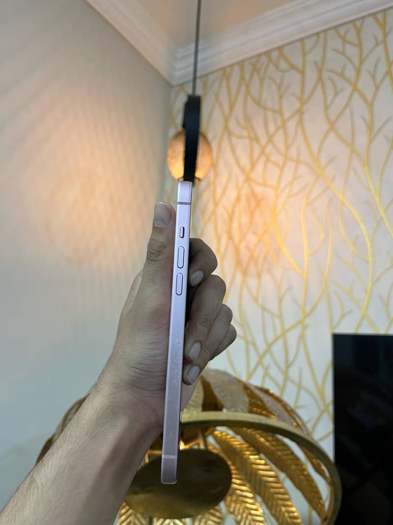 Iphone 15 plus 4
