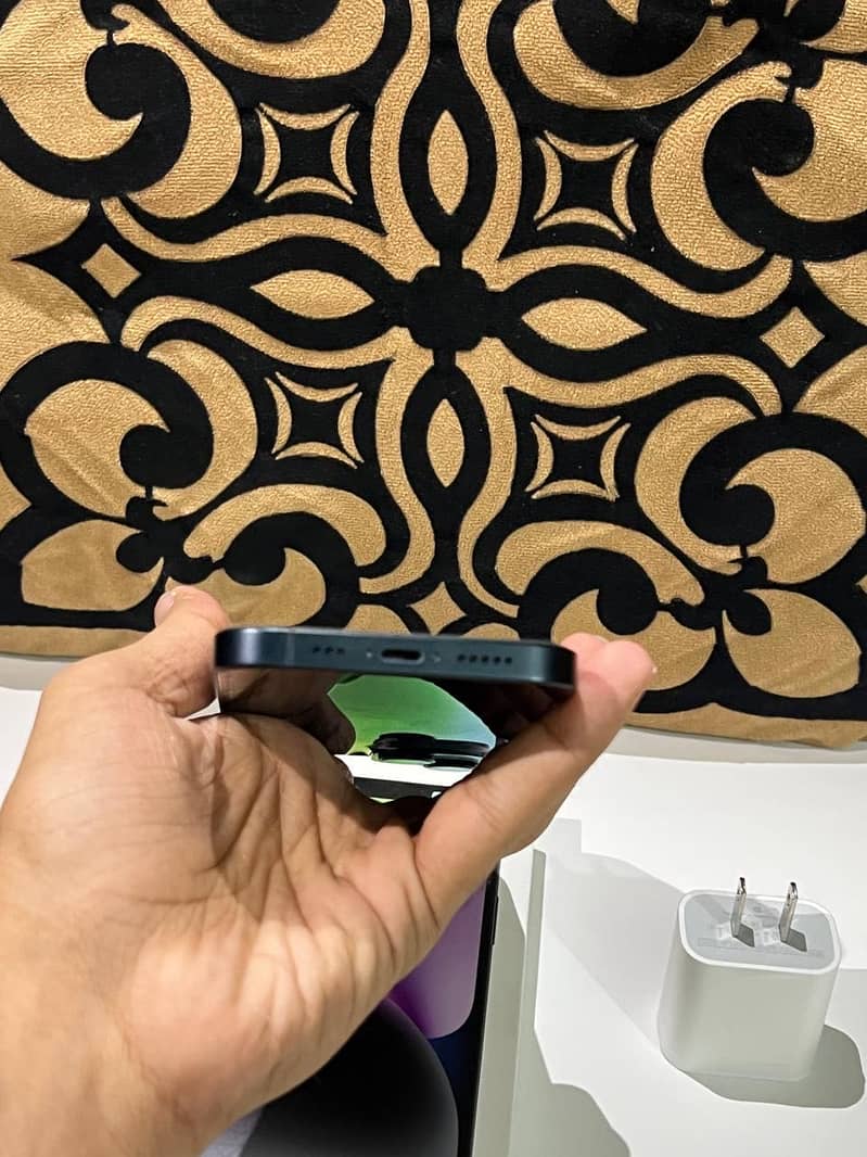 Apple iPhone 14 2