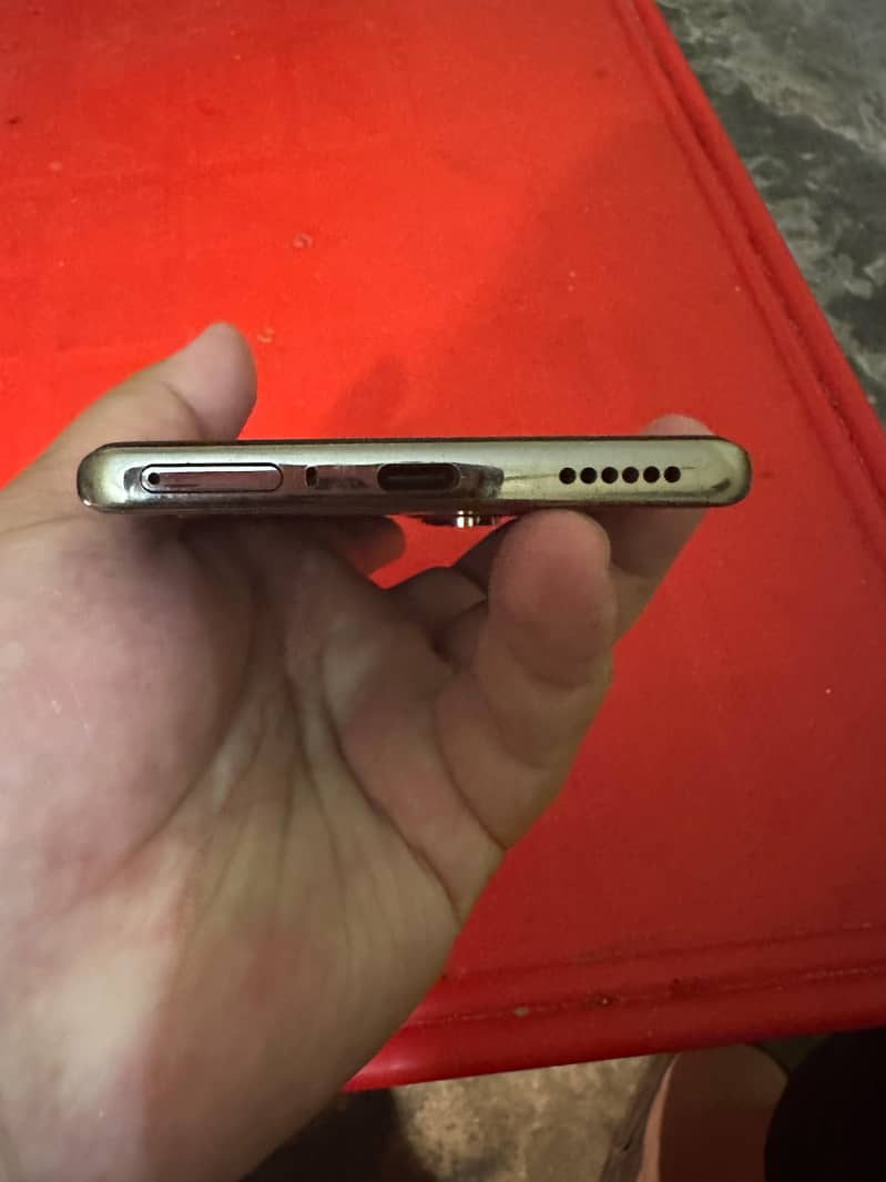 Tecno CAMON 40 Pro 5