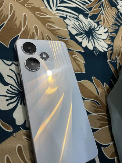 Infinix Hot 30