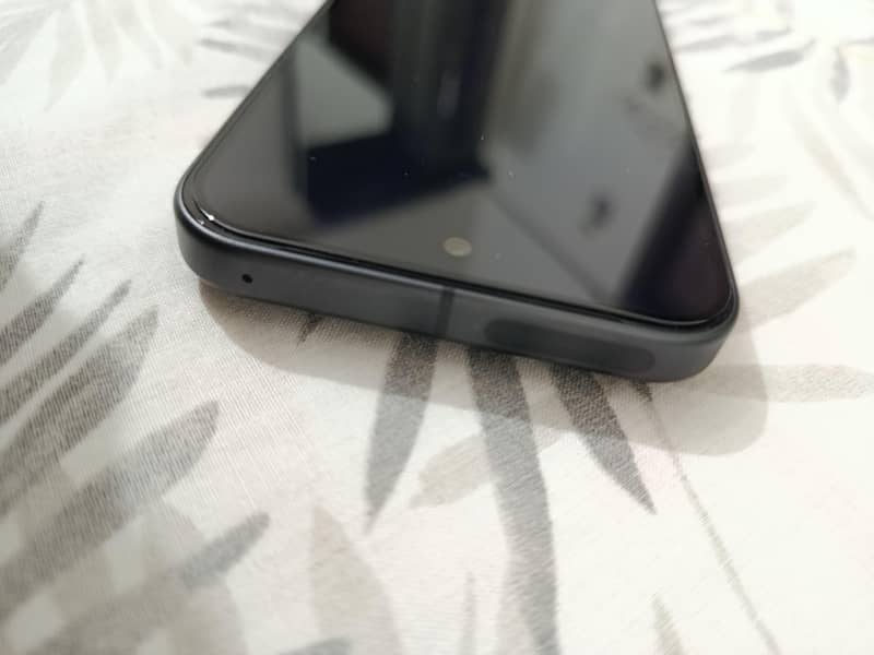 Google Pixel 9 5