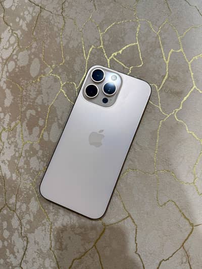 Apple iPhone 16 Pro Max