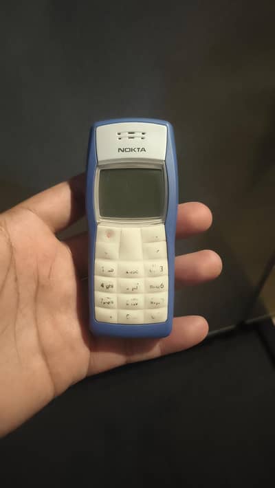 2 Nokia 1100 available