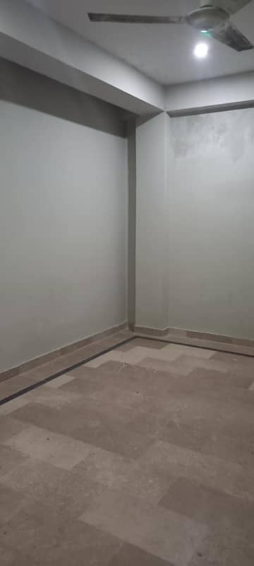 Studio flat for rent 4