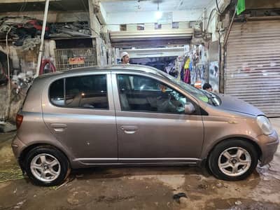 Toyota Vitz 2003