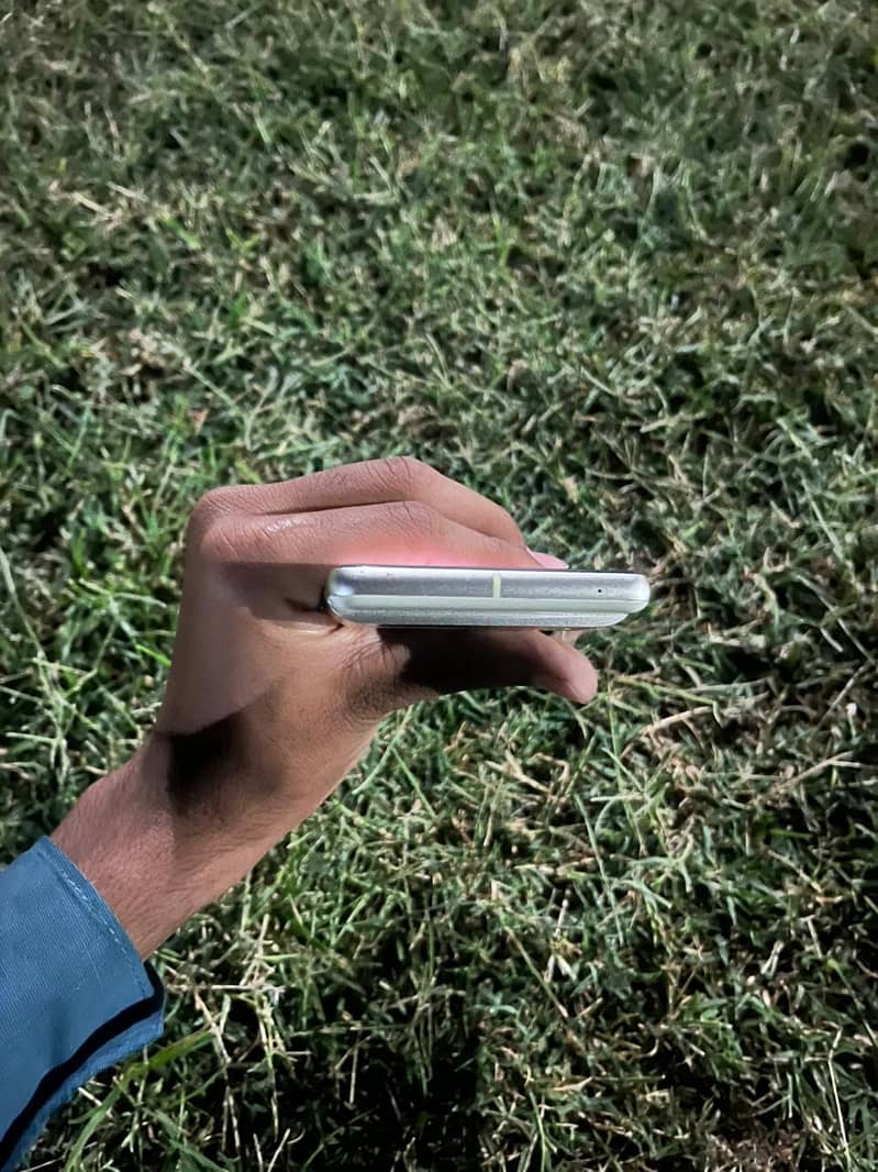 Google Pixel 7 3