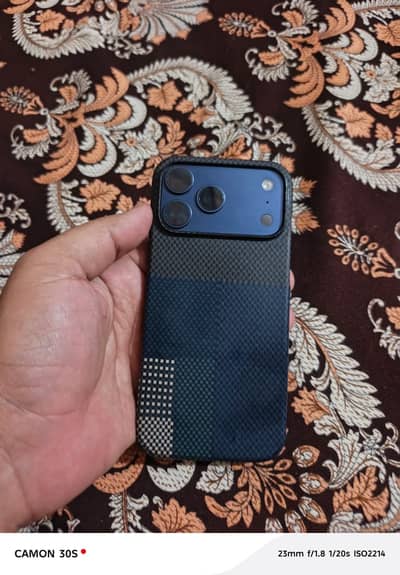 Iphone 17promax LLa model 4month time available no active full box