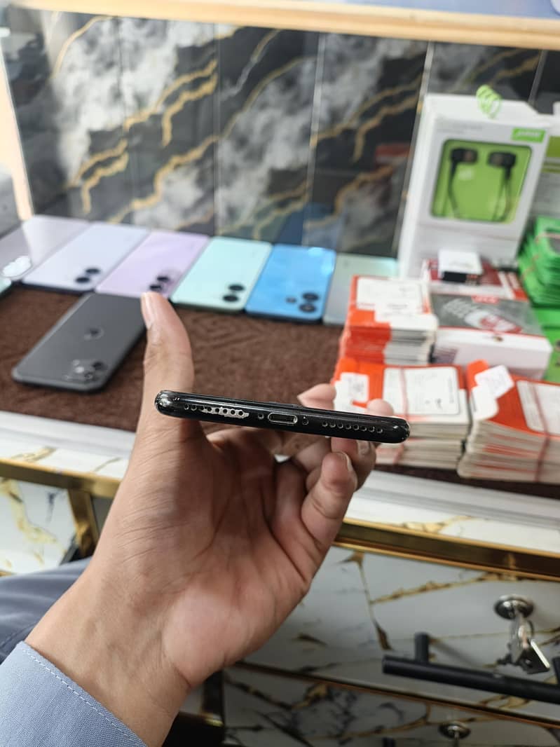 Apple iPhone 7 Plus 2