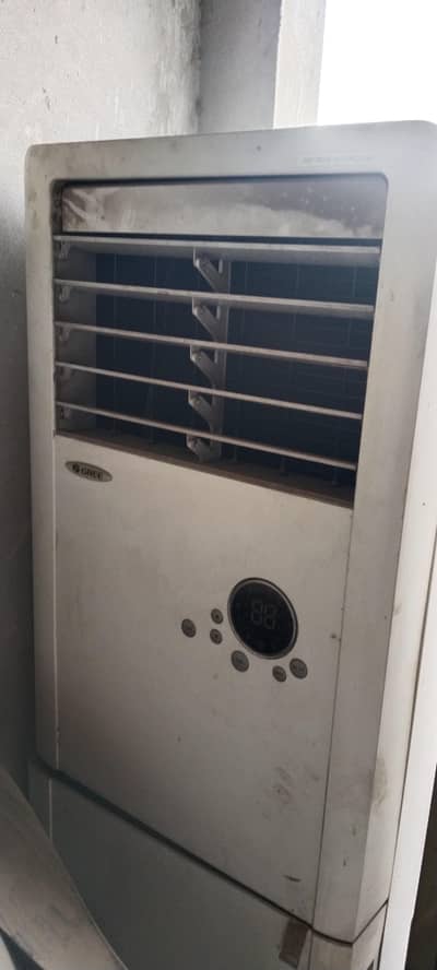 Gree A. C Total genuine cabinet A. C for sale