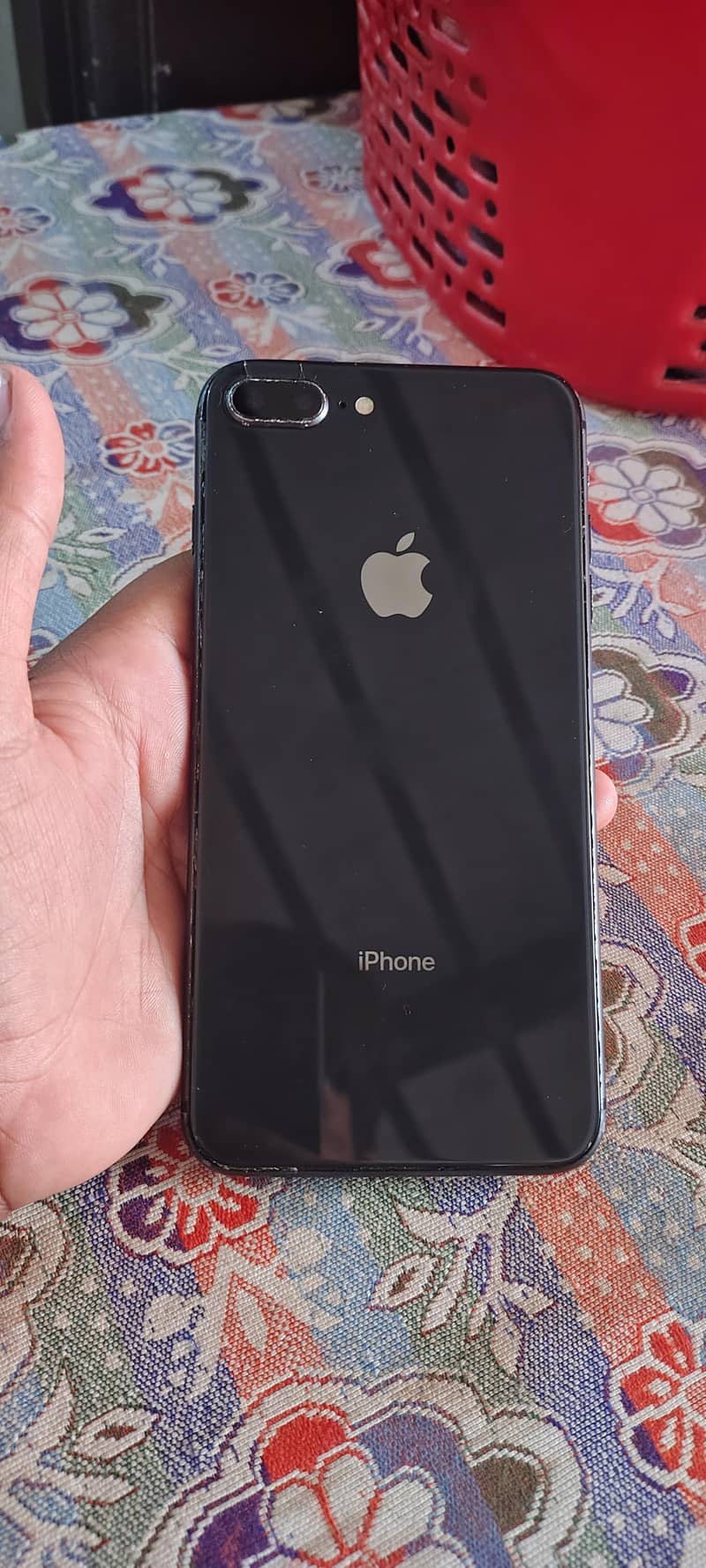 Apple iPhone 8 Plus 0